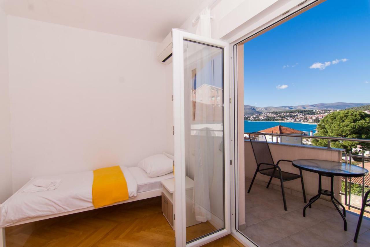 Apartment Aba Trogir Exteriör bild